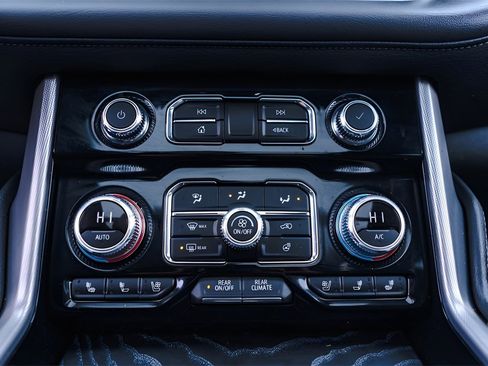 Used 2023 GMC Yukon Denali w/ Denali Reserve Package image 15