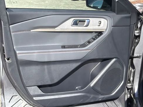 New 2026 Ford Explorer Active w/ Active Comfort Package RWD image 11