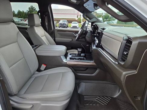 Used 2025 Chevrolet Silverado 1500 RST w/ RST All Star Premium Package AWD/4WD image 15