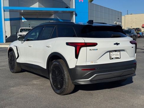 New 2026 Chevrolet Blazer EV LT image 5