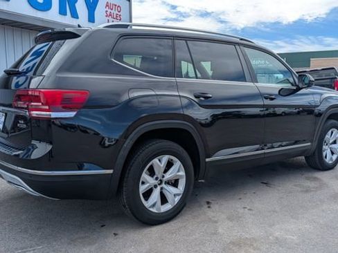 Used 2018 Volkswagen Atlas SEL AWD/4WD image 16