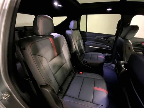 Used 2024 Chevrolet Traverse RS w/ LPO, Floor Liner Package AWD/4WD image 23