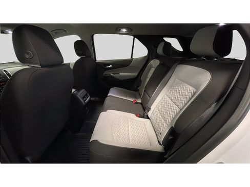 Used 2024 Chevrolet Equinox LS w/ LS Convenience Package AWD/4WD image 15