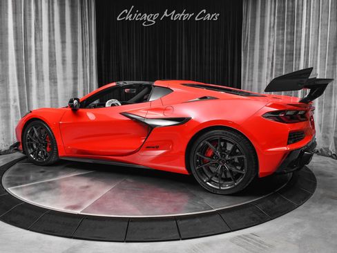 Used 2026 Chevrolet Corvette ZR1 w/ ZR1 Carbon Fiber Aero Package image 3