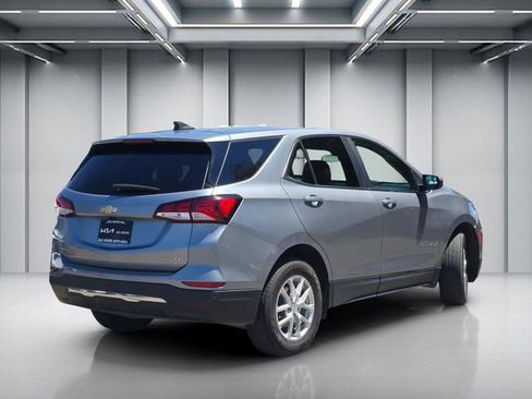 Used 2024 Chevrolet Equinox LT AWD/4WD image 4