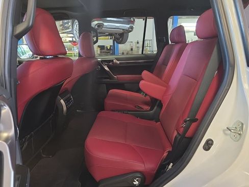 Used 2022 Lexus GX 460 Premium AWD/4WD image 5