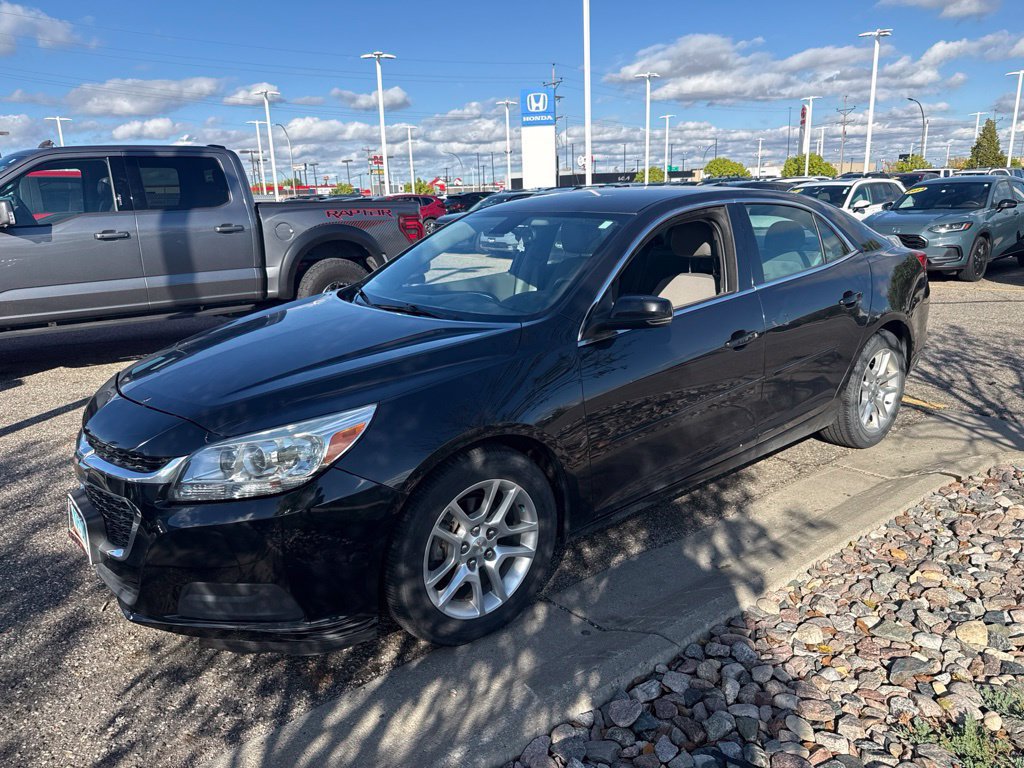 Used 2015 Chevrolet Malibu LT w/ Power Convenience Package FWD image 5