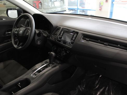 Certified 2020 Honda HR-V LX image 23