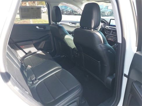 Certified 2022 Ford Escape SEL image 11