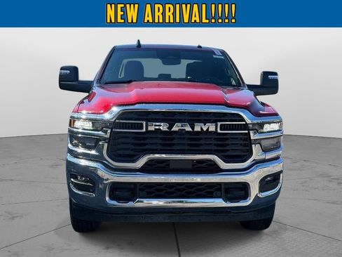 Used 2026 RAM 2500 Big Horn AWD/4WD image 2