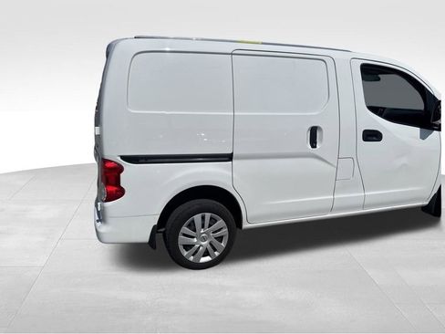 Used 2020 Nissan NV200 SV image 12