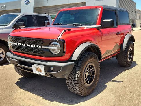 Used 2022 Ford Bronco Wildtrak AWD/4WD image 1