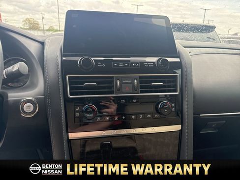 Used 2023 Nissan Armada Platinum w/ Captain's Chairs Package image 12