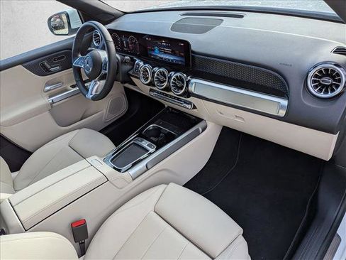 Used 2025 Mercedes-Benz GLB 250 image 20
