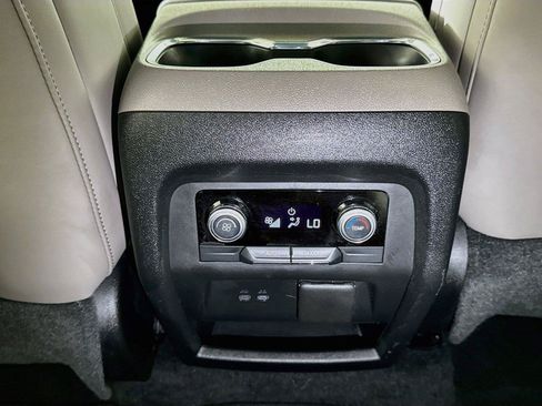 Certified 2026 GMC Acadia Elevation w/ Elevation Premium Package FWD image 24