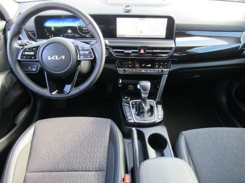 Used 2024 Kia Seltos S FWD image 16
