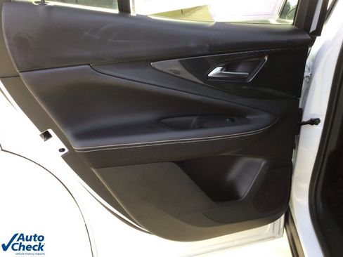 Used 2024 Chevrolet Blazer EV LT image 13