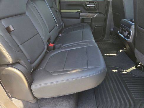 Used 2022 Chevrolet Silverado 2500 LTZ w/ Z71 Chrome Sport Edition AWD/4WD image 15