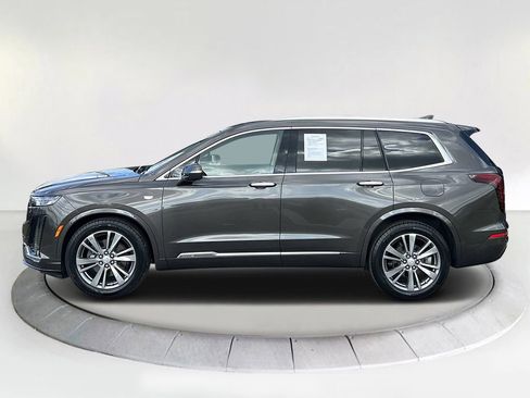 Used 2020 Cadillac XT6 Premium Luxury image 2
