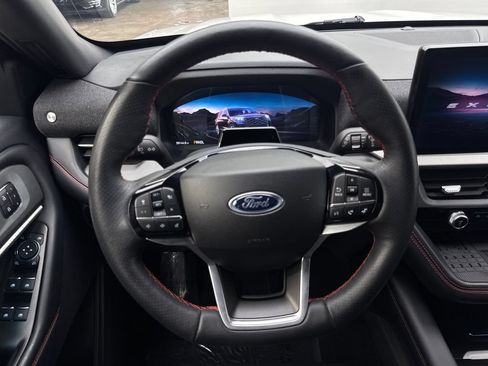 Used 2025 Ford Explorer ST-Line w/ Premium Package AWD/4WD image 61