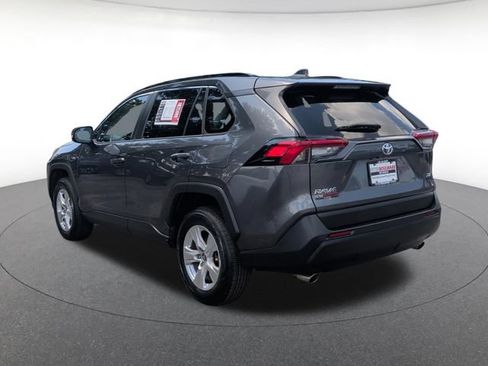 Used 2021 Toyota RAV4 XLE FWD image 4