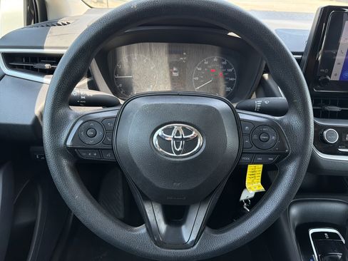 Used 2024 Toyota Corolla LE FWD image 11