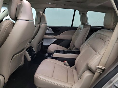 Used 2020 Lincoln Aviator Reserve w/ Equipment Group 202A AWD/4WD image 18