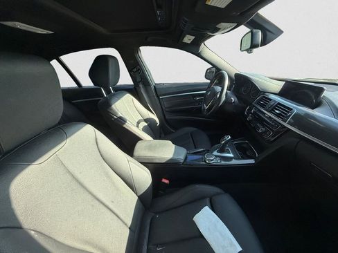 Used 2018 BMW 330i xDrive Sedan AWD/4WD image 10
