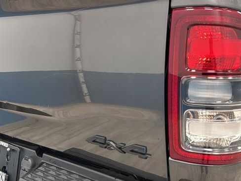 Used 2022 RAM 2500 Big Horn w/ Night Edition AWD/4WD image 40