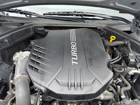 Used 2019 Genesis G70 3.3T Advanced w/ Sport Package image 17