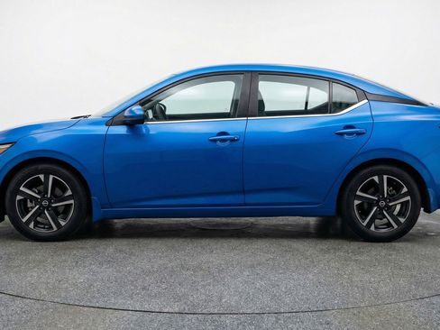 Used 2025 Nissan Sentra SV FWD image 5