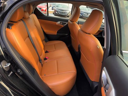 Used 2012 Lexus CT 200h Premium image 21