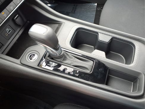 Certified 2025 Nissan Sentra S FWD image 19