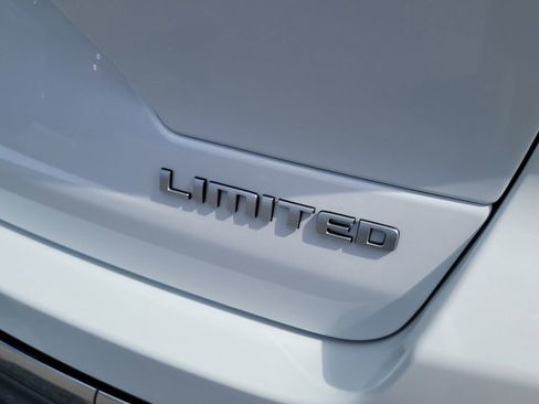 New 2025 Jeep Grand Cherokee Limited image 7