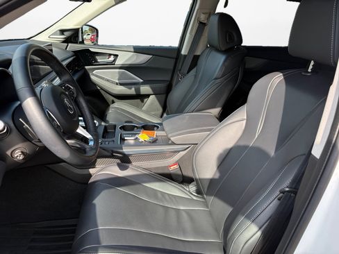 Certified 2026 Acura MDX FWD w/ Technology Package image 9