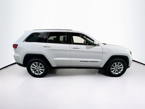 Used 2022 Jeep Grand Cherokee Laredo X AWD/4WD image 4