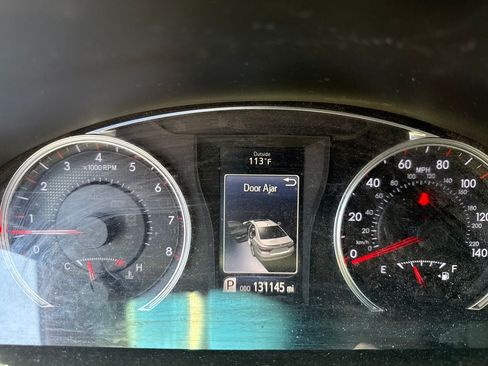 Used 2016 Toyota Camry SE FWD image 14