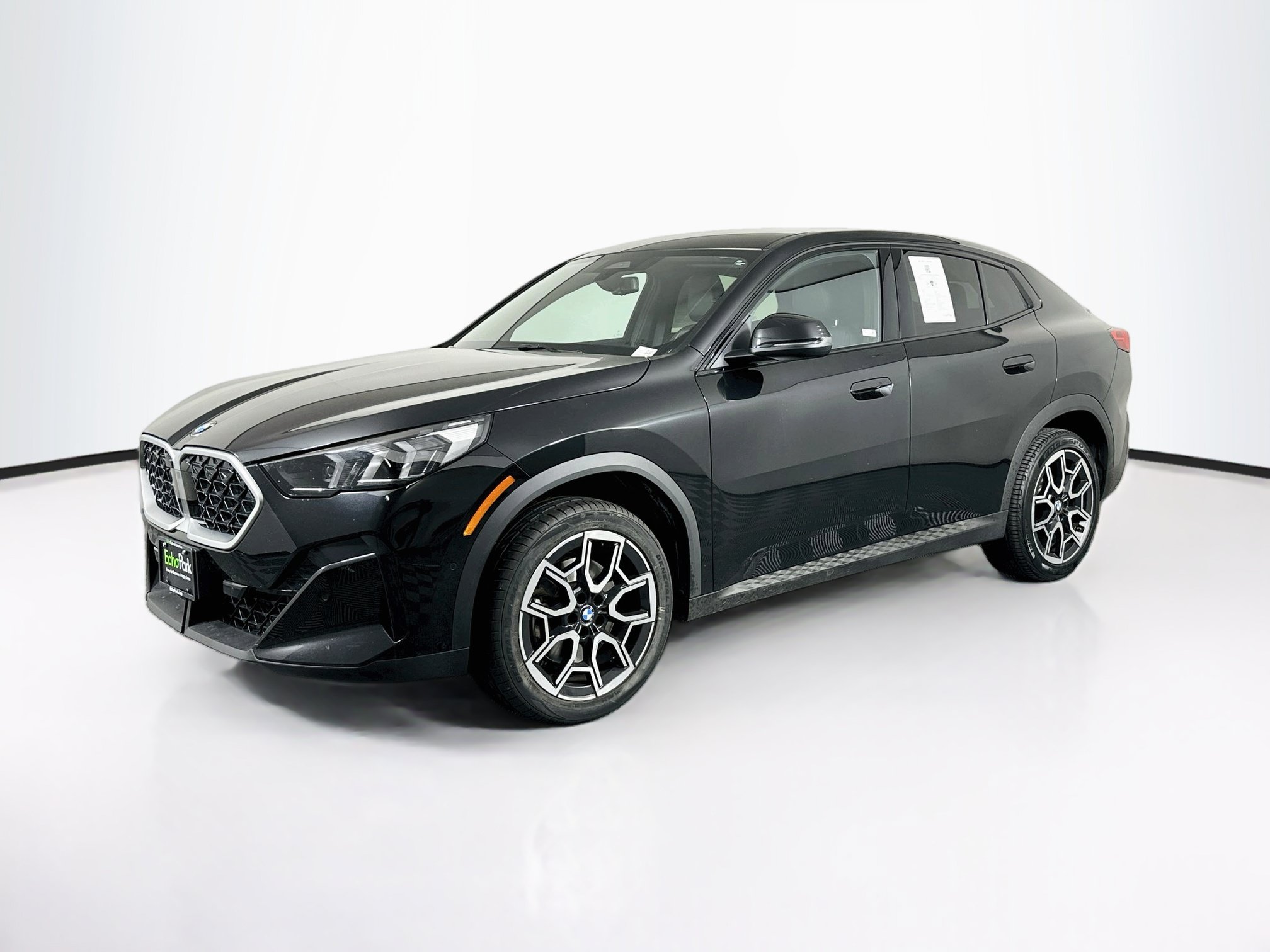 Used 2026 BMW X2 xDrive28i w/ Convenience Package AWD/4WD image 3