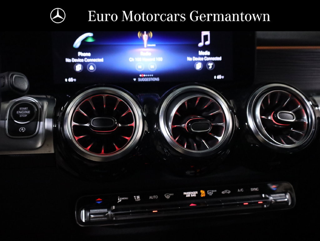 Used 2023 Mercedes-Benz GLB 250 4MATIC w/ Premium Package image 20