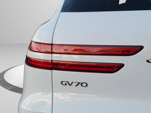 New 2026 Genesis GV70 3.5T Sport Prestige AWD/4WD image 10