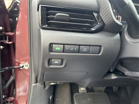 Used 2024 Nissan Sentra SV image 11