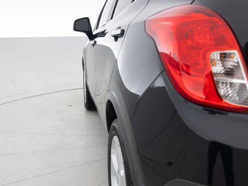 Used 2016 Buick Encore Convenience FWD image 13