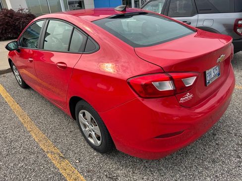 Used 2018 Chevrolet Cruze LS FWD image 4