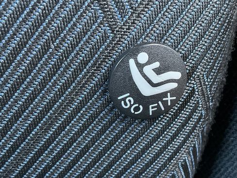 Used 2025 Nissan Versa SV image 16