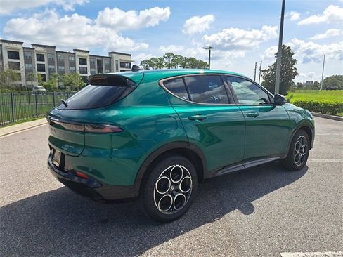 New 2025 Alfa Romeo Tonale image 3