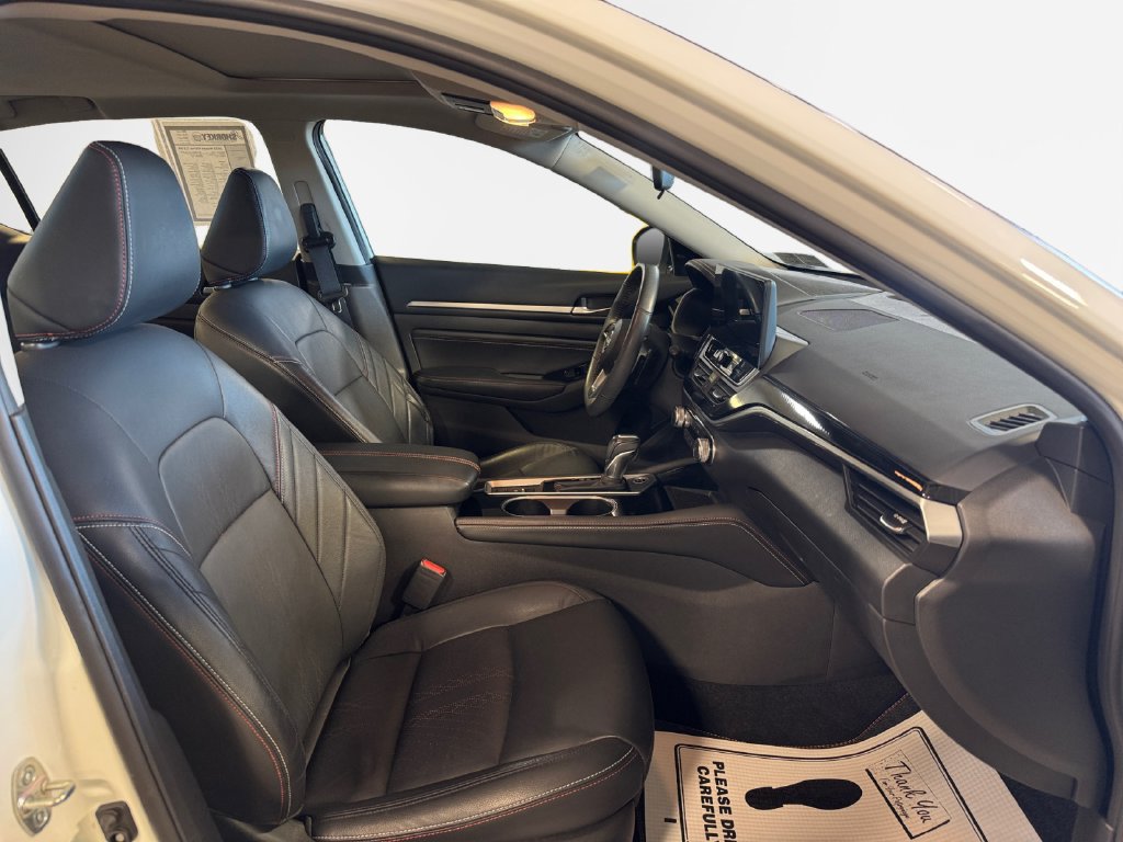 Used 2023 Nissan Altima 2.5 SR w/ SR Premium Package AWD/4WD image 26