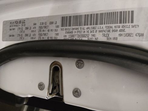 Used 2019 RAM 1500 Classic SLT AWD/4WD image 33