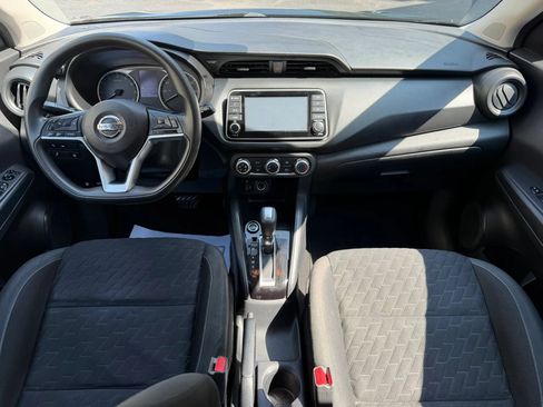 Used 2021 Nissan Kicks S FWD image 11