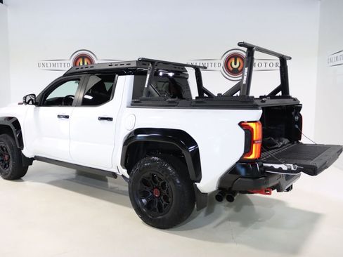 Used 2024 Toyota Tacoma TRD Pro AWD/4WD image 34