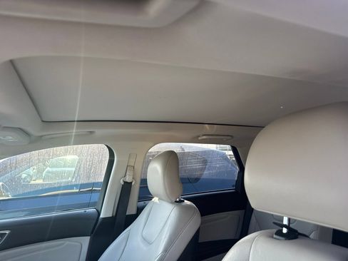 Used 2015 Ford Edge Titanium w/ Equipment Group 302A FWD image 4